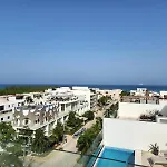 Lujoso Loft Nuevo Con Vista Al Mar Y Rooftop Pool